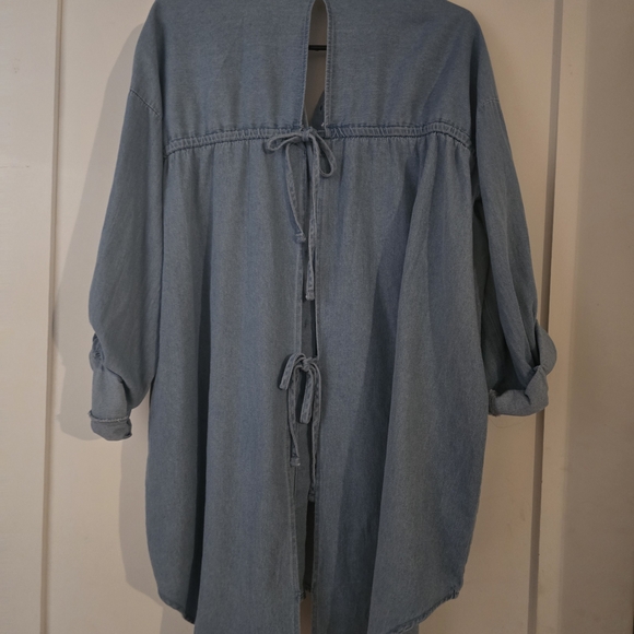 Williams Sonoma Blue Button Down Shirt - Picture 1 of 2